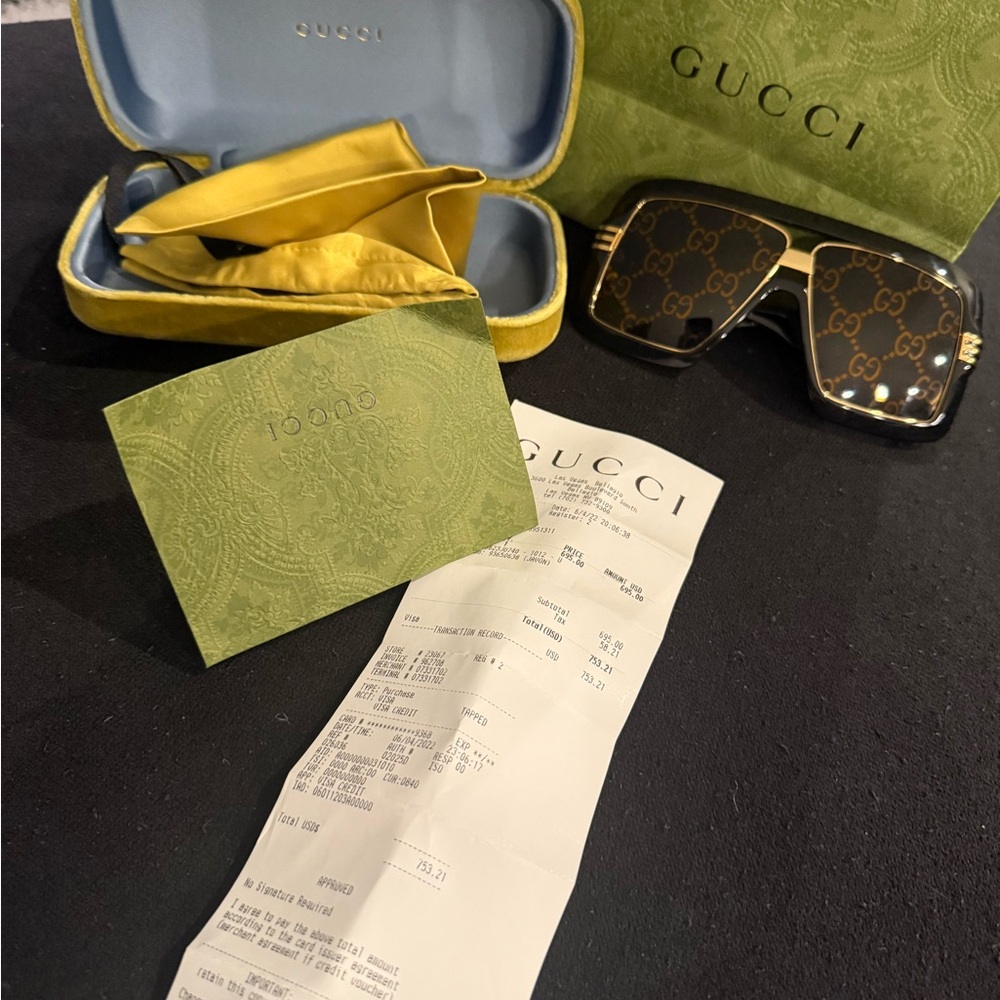Gucci Sunglasses gg0900s with case, bag, receipt
